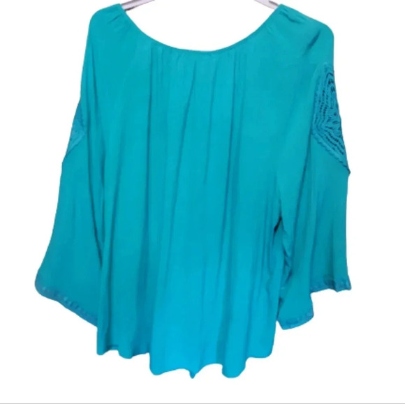 Ruby Rd. Teal blouse with crochet  arm decor - Picture 3 of 8